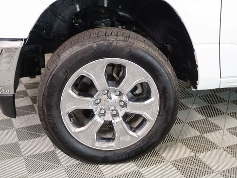 Used 2022 RAM 1500 Big Horn AWD/4WD image 17