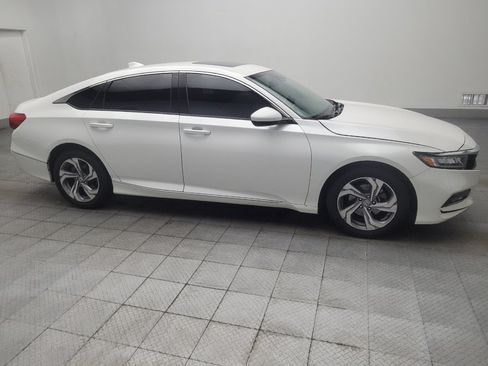 Used 2020 Honda Accord EX image 11