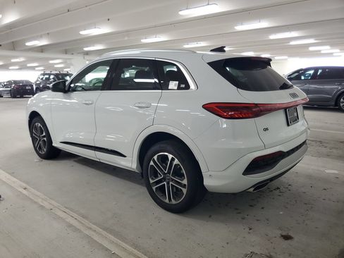 Used 2025 Audi Q5 Premium Plus w/ Premium Plus AWD/4WD image 4