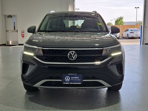 Certified 2023 Volkswagen Taos SE w/ Panoramic Sunroof Package FWD image 29
