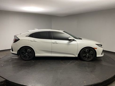 Used 2019 Honda Civic EX image 8