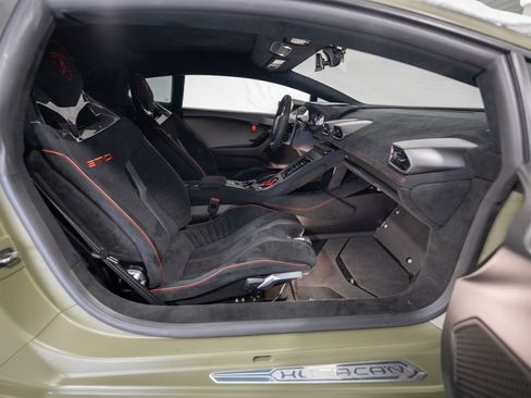 Used 2022 Lamborghini Huracan STO image 17