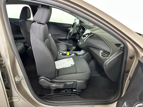 Used 2025 Chevrolet Malibu RS image 28