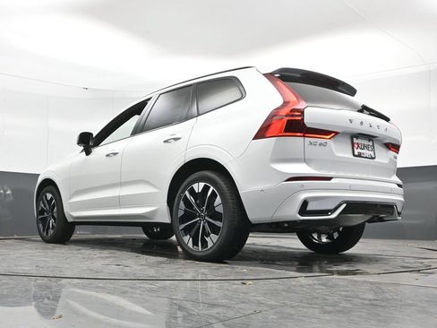 New 2026 Volvo XC60 B5 Plus w/ Climate Package AWD/4WD image 43