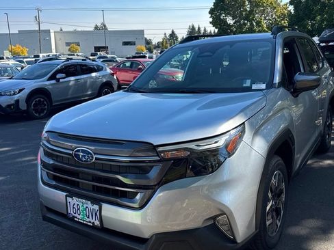 Certified 2026 Subaru Forester Premium AWD/4WD image 1