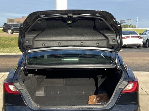 Used 2025 Toyota Camry SE image 26