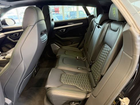 Used 2022 Lamborghini Urus image 49