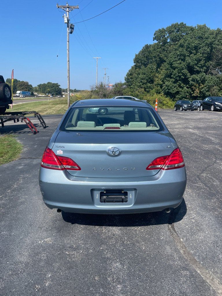 Used 2006 Toyota Avalon XL FWD image 4