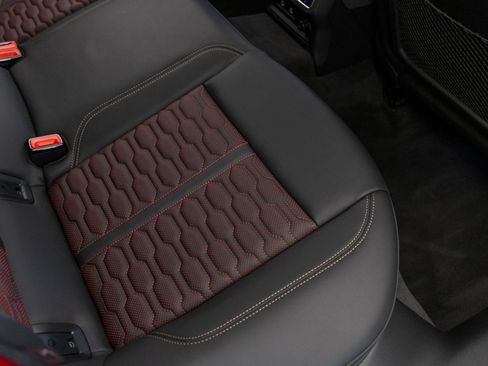 Used 2025 Audi RS 6 performance image 89