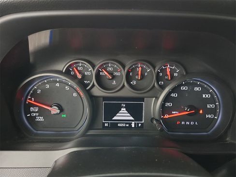 Used 2023 Chevrolet Silverado 1500 Custom image 17
