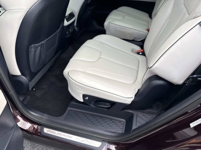 Used 2024 Hyundai Palisade Calligraphy FWD image 13