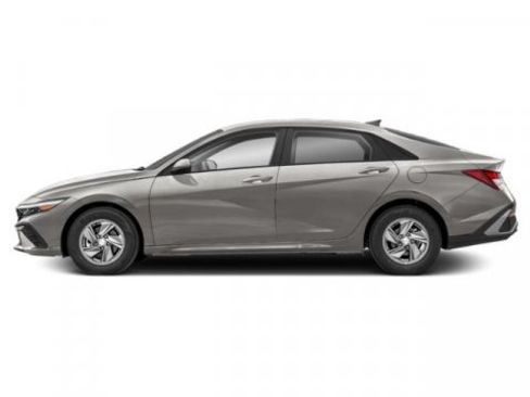 New 2026 Hyundai Elantra SE FWD image 3