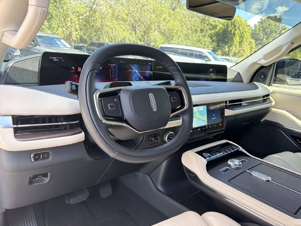 New 2027 Lincoln Navigator Reserve AWD/4WD image 36