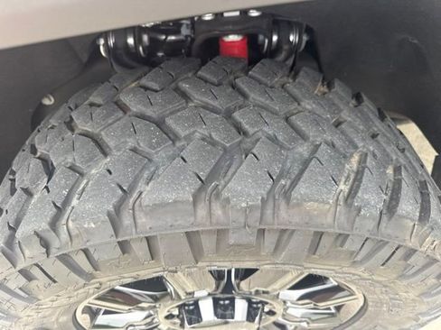 Used 2025 GMC Sierra 2500 AT4 w/ AT4 Premium Plus Package AWD/4WD image 24
