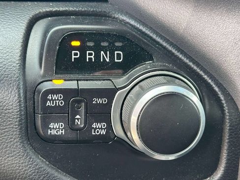 Used 2022 RAM 1500 Big Horn AWD/4WD image 23