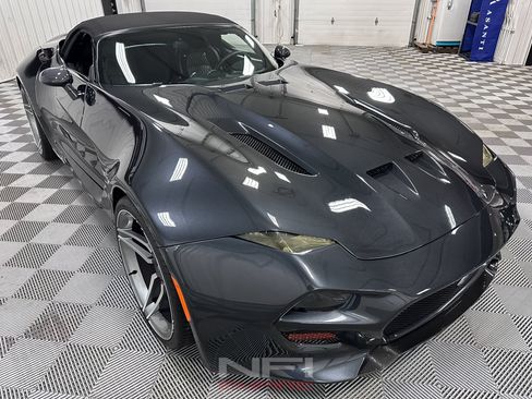 Used 2014 SRT Viper GTS w/ GTS Laguna Interior Package RWD image 10