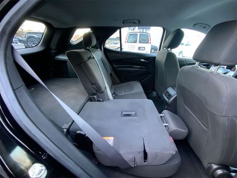 Used 2024 Chevrolet Equinox LT image 30