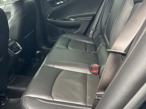 Used 2020 Chevrolet Malibu LT w/ Leather Package image 14