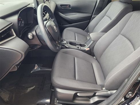Used 2024 Toyota Corolla LE image 22
