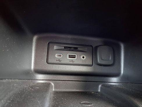 Used 2022 Chevrolet Equinox Premier FWD image 7