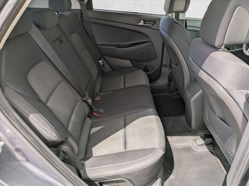 Used 2016 Hyundai Tucson SE w/ Option Group 02 FWD image 19