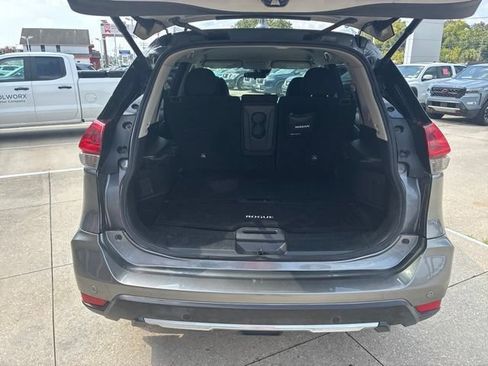 Used 2020 Nissan Rogue SV FWD image 8