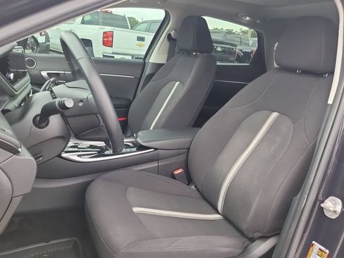 Used 2023 Hyundai Sonata SEL w/ Convenience Package FWD image 18
