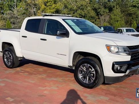 Used 2022 Chevrolet Colorado Z71 image 4