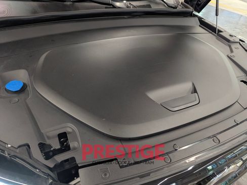 Used 2023 Volvo C40 P8 Recharge Ultimate w/ Protection Package Premier AWD/4WD image 5