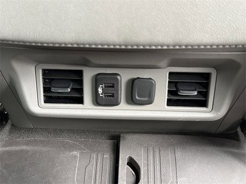 Used 2021 GMC Sierra 1500 SLE image 20