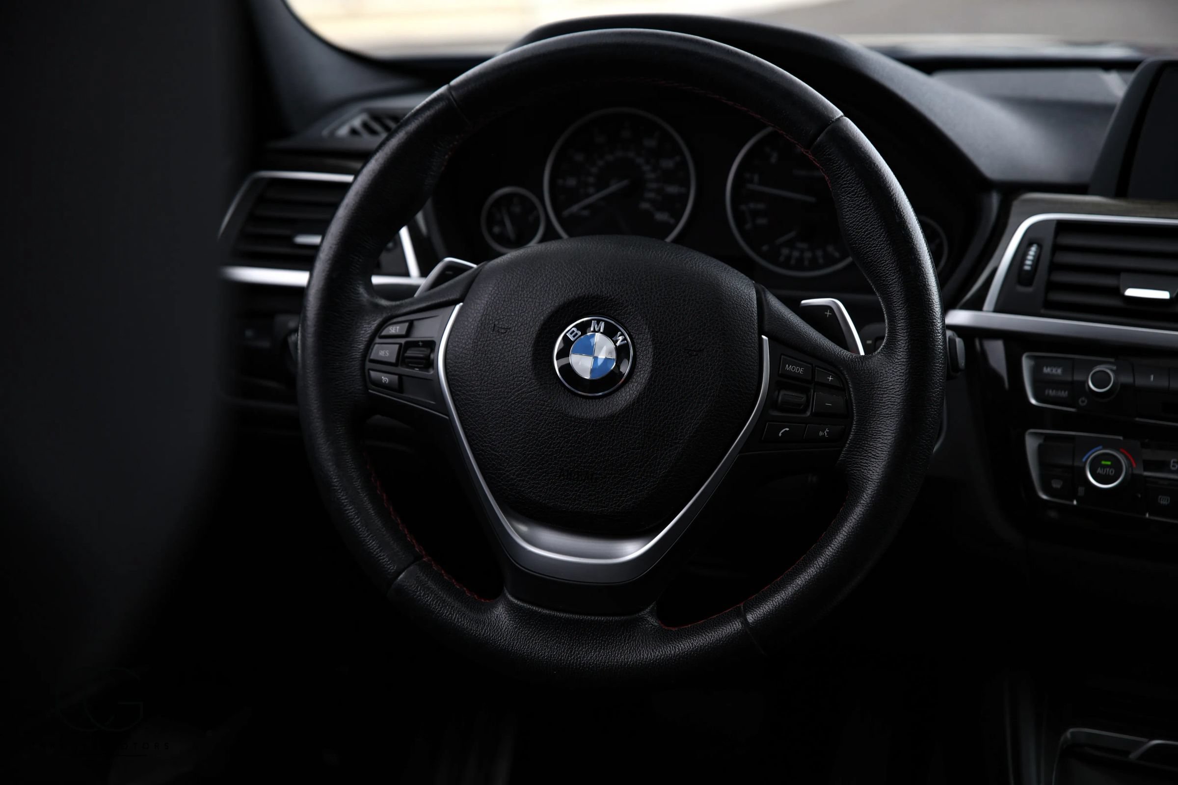 Used 2017 BMW 330i Sedan RWD image 31