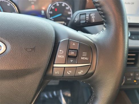 Used 2022 Ford Maverick Lariat image 32