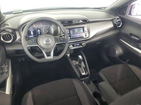 Used 2020 Nissan Kicks SV image 15