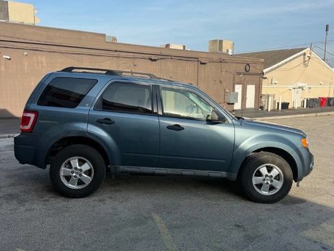 Used 2011 Ford Escape XLT w/ 201A Rapid Spec Order Code image 7