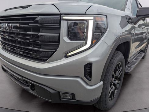 New 2026 GMC Sierra 1500 Elevation w/ LPO, Elevation Black Package image 9