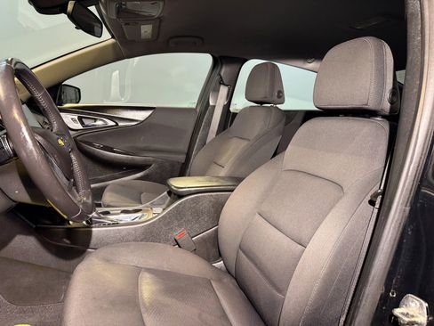 Used 2019 Chevrolet Malibu RS FWD image 14