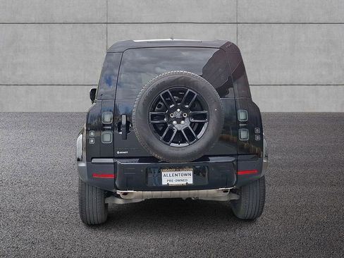 Used 2026 Land Rover Defender 110 S image 5