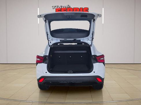 New 2026 Chevrolet Trax RS w/ Driver Confidence Package FWD image 5