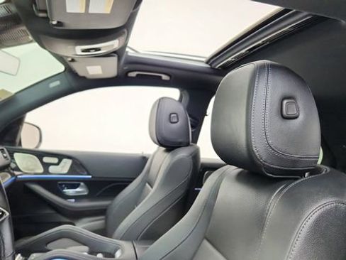 Used 2025 Mercedes-Benz GLE 450 4MATIC image 33