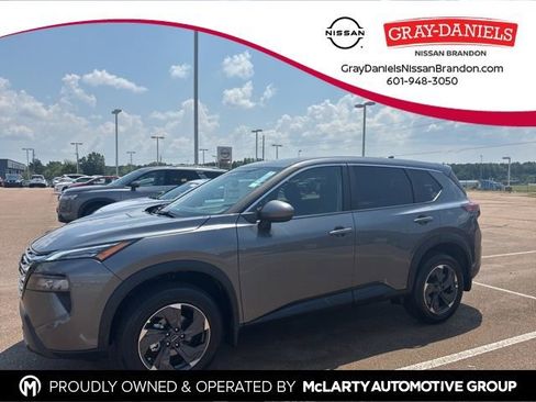 New 2026 Nissan Rogue SV FWD image 1