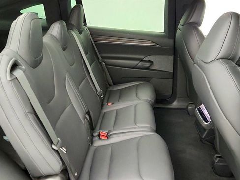 Used 2024 Tesla Model X AWD/4WD image 27