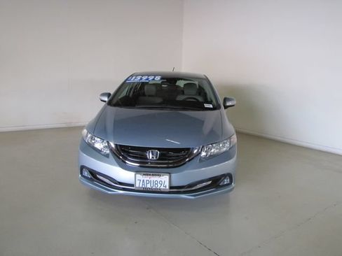 Used 2013 Honda Civic Hybrid Sedan image 2