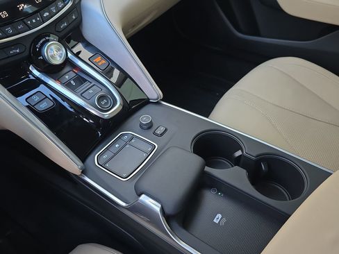 Used 2025 Acura TLX w/ Technology Package image 27