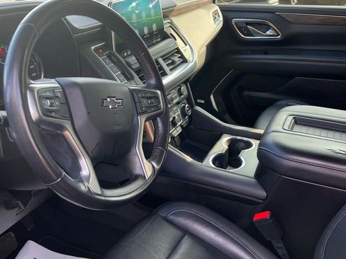 Used 2021 Chevrolet Suburban Z71 image 2