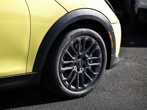 New 2026 MINI Cooper S image 5