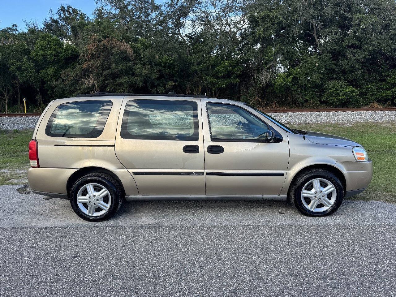Used 2005 Chevrolet Uplander FWD image 5