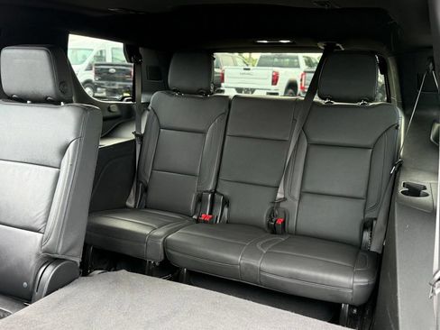Used 2024 Chevrolet Tahoe Z71 w/ Luxury Package AWD/4WD image 23