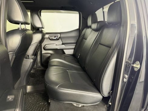 Used 2019 Toyota Tacoma TRD Pro AWD/4WD image 40