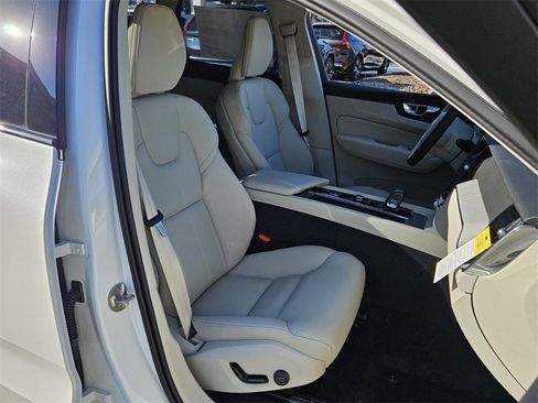 New 2025 Volvo XC60 T8 Plus w/ Protection Package Premier image 19
