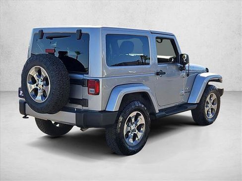 Used 2018 Jeep Wrangler Sahara w/ Connectivity Group AWD/4WD image 5